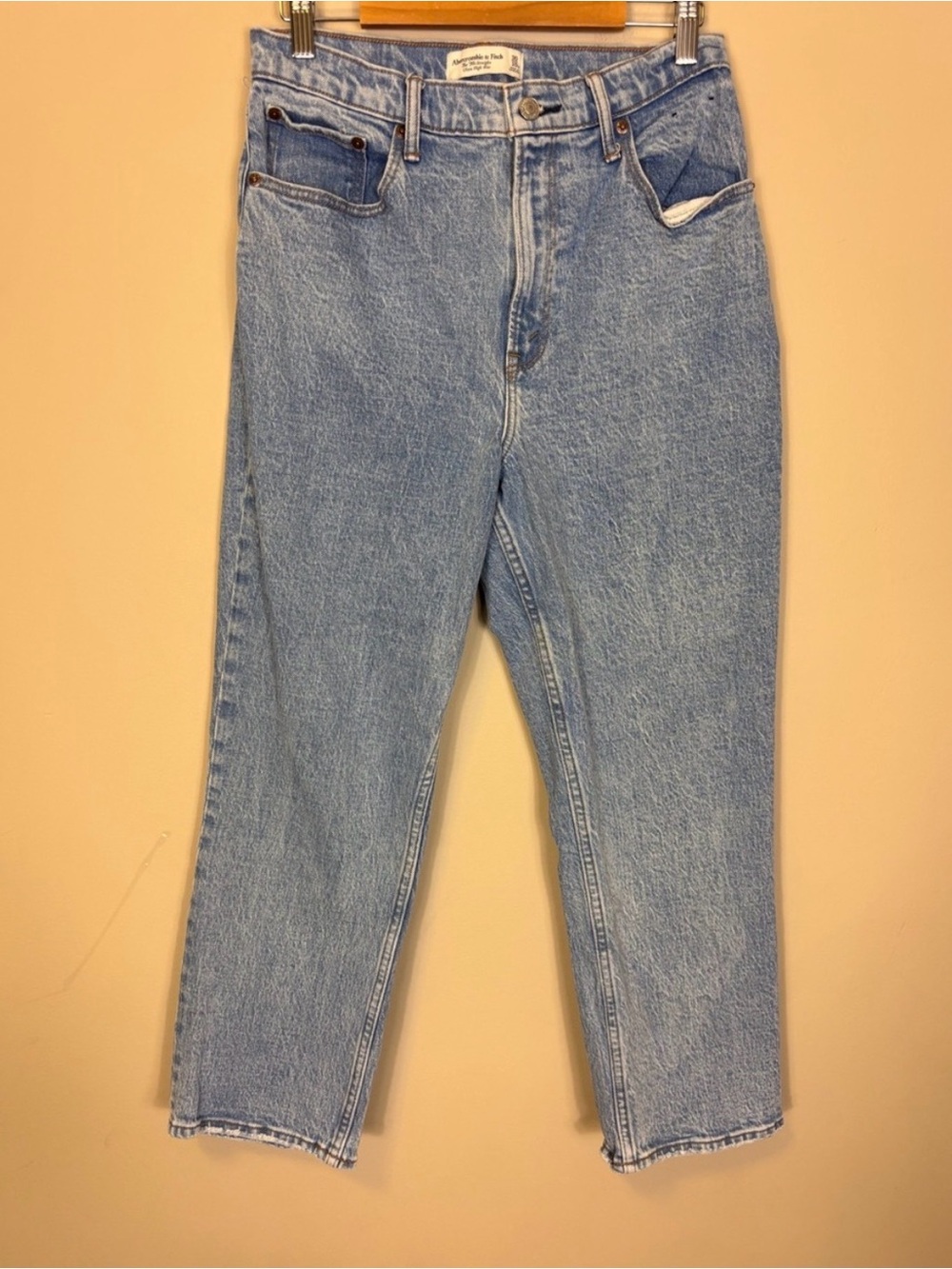Abercrombie & Fitch The 90’s Straight-Leg  High Rise Curve Love Jeans 10